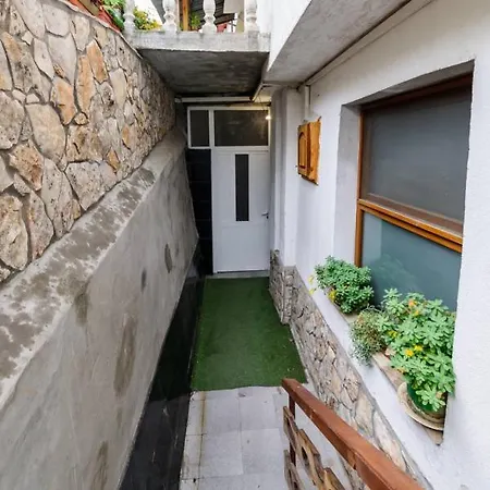 Didi Park House къща с две спални Apartman