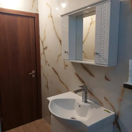 Didi Park House къща с две спални Apartman