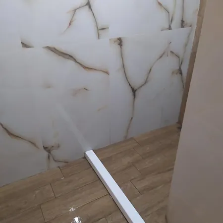 Apartman Didi Park House къща с две спални