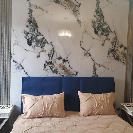 Didi Park House къща с две спални Apartamento *