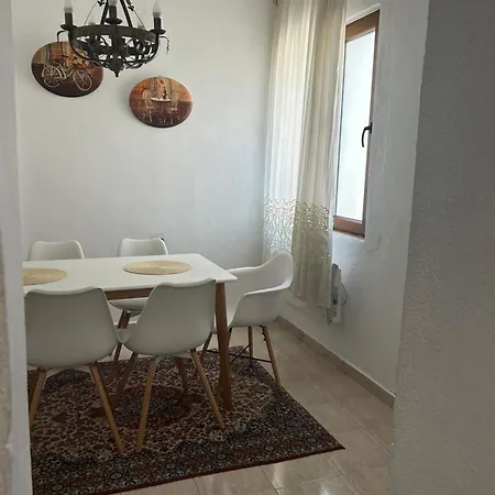 Didi Park House къща с две спални Apartamento *